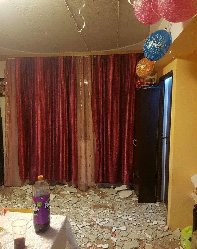 Tavanul unui apartament s-a prăbușit peste un grup de copii, în timpul unei petreceri / FOTO