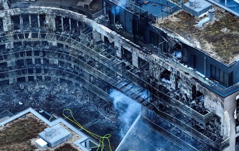„Pare o zonă de război, e un miracol că sunt doar trei răniți”. Incendiu de proporții într-o clădire de apartamente din Essen