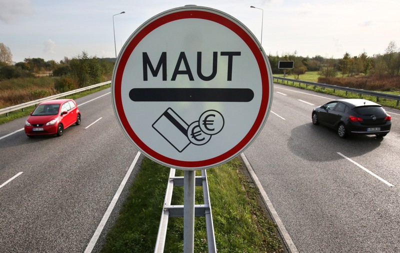 Un bunic german care a vrut să-și ia nepoțica de la școală a mers 550 de kilometri într-o direcție greșită