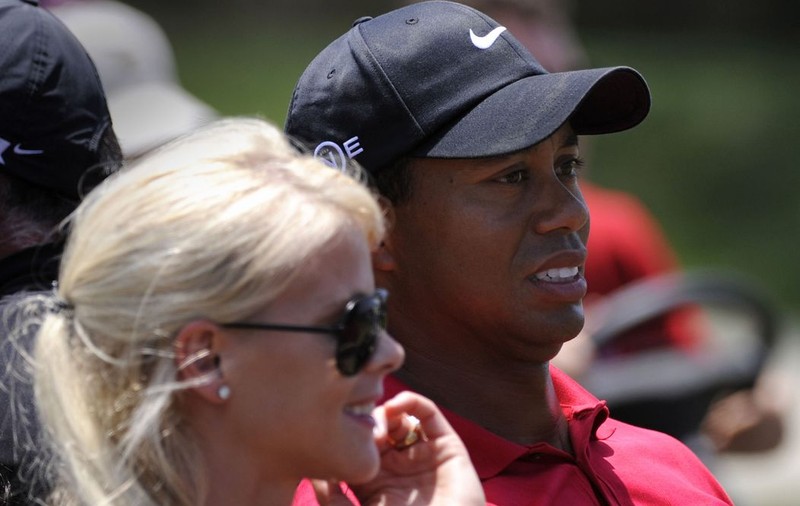 Tiger Woods, vizitat de soţie la clinică