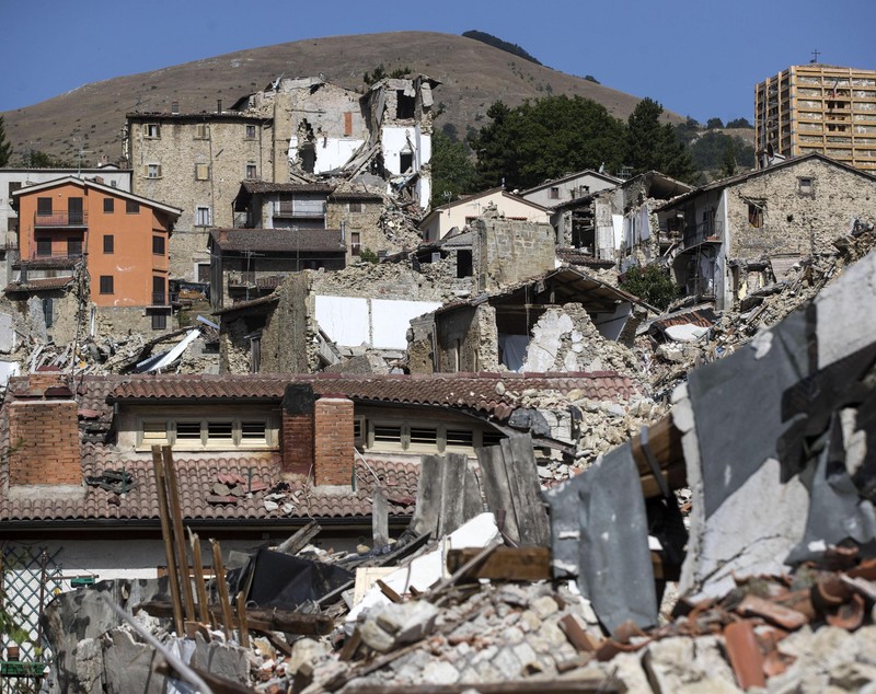 Un an de la cutremurul devastator din Amatrice | Oamenii au marcat tragedia, în timp ce acuză autoritățile că au uitat de ei