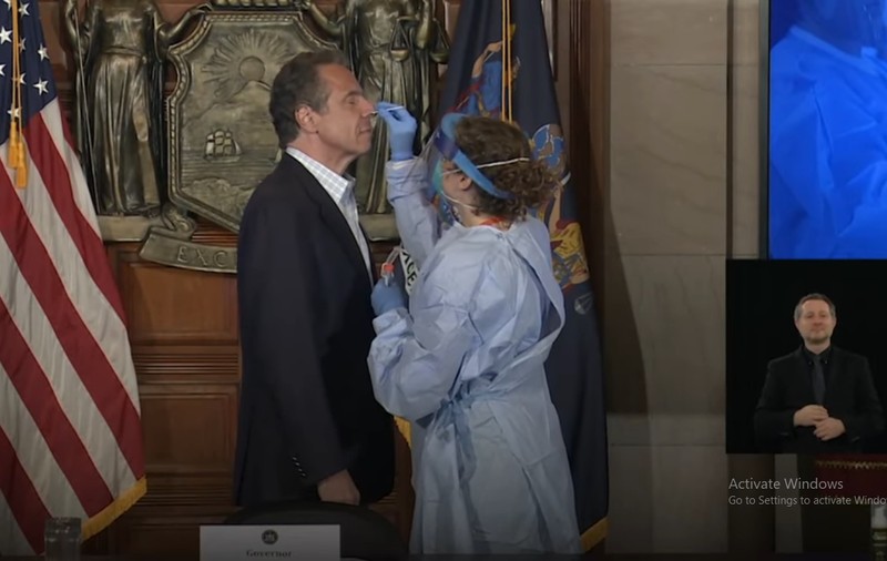 VIDEO | Guvernatorul statului american New York, testat de noul coronavirus în direct la TV