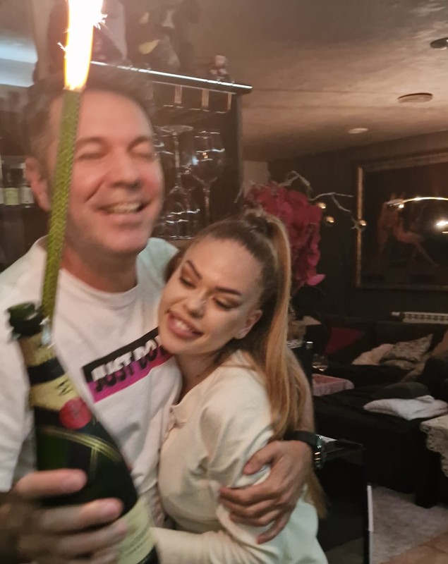 Imagine rară cu fiica vitregă a Mihaelei Borcea. Beatrice are 26 de ani, iar fosta soție a lui Cristi Borcea a petrecut alături de ea. „Îți doresc să strălucești”