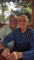 Florin Petrescu și tatăl său, la aniversarea acestuia de 90 ani