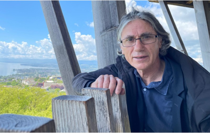 Un șofer de autobuz român a fost nominalizat la Premiul Literar Prince Pierre de Monaco 2026. Marius Daniel Popescu își poate câștiga locul printre somitățile Franței