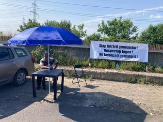 Protest la intrarea în stație