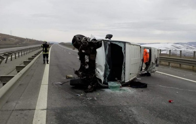 VIDEO | Accidentul de pe autostrada Turda-Gilău a fost transmis live pe Facebook chiar de șoferul microbuzului
