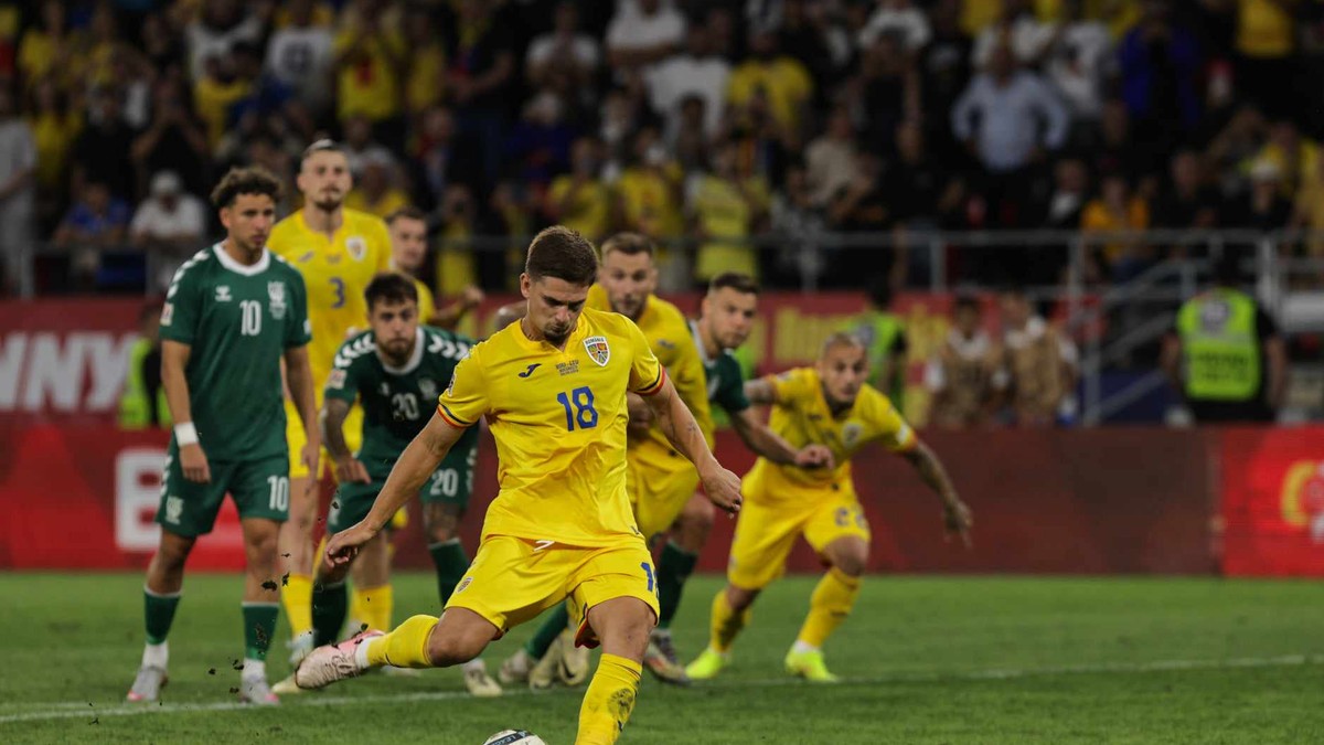 România a învins Lituania cu 3-1, în Liga Națiunilor. În imagine, golul marcat din penalty pe final de meci de Răzvan Marin. Foto: Vlad Chirea / Libertatea