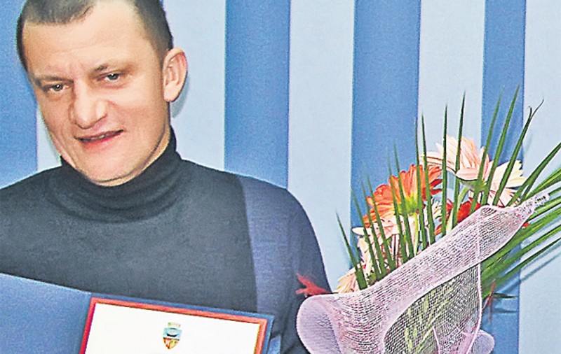 Dorinel Munteanu şi Sergiu Costin au primit locuri de veci gratis!