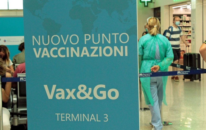 Certificatul COVID, obligatoriu în Italia pentru profesori și studenți