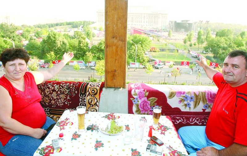 Au urmărit show-ul din balcon