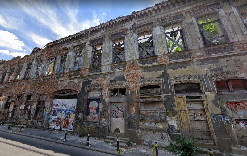 Hanul Solacolu din București, clădire monument degradată și în risc de prăbușire, va fi conservat. Cât costă lucrările