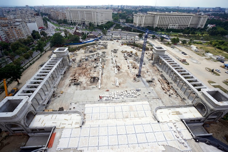 Șantierul din fața Catedralei Neamului, iulie 2020. Foto: Basilica.ro&nbsp;/ Iulian Dumitraşcu