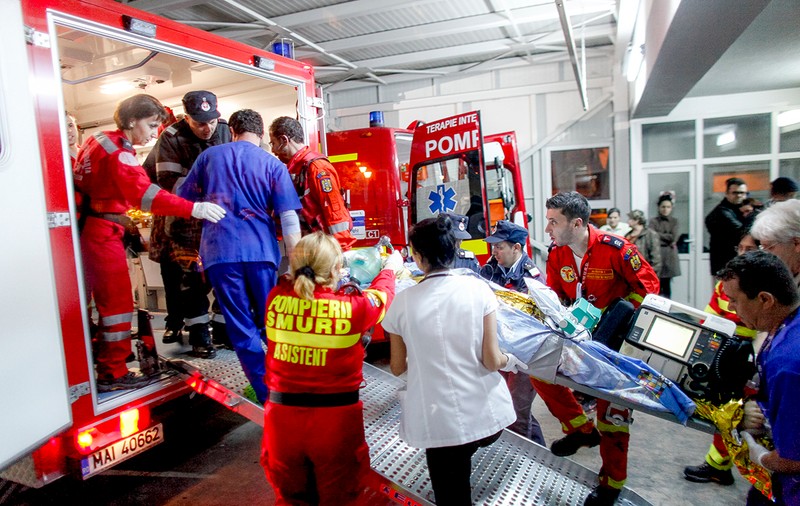 Alianța Medicilor, care a dezvăluit minciunile Guvernului după Colectiv, cere autorităților să „construiască urgent spitalele temporare” pentru că riscăm „un dezastru umanitar”