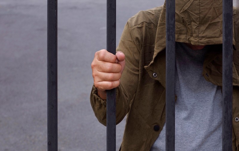 O nouă condamnare pentru un criminal care și-a înjunghiat în gât un coleg de celulă