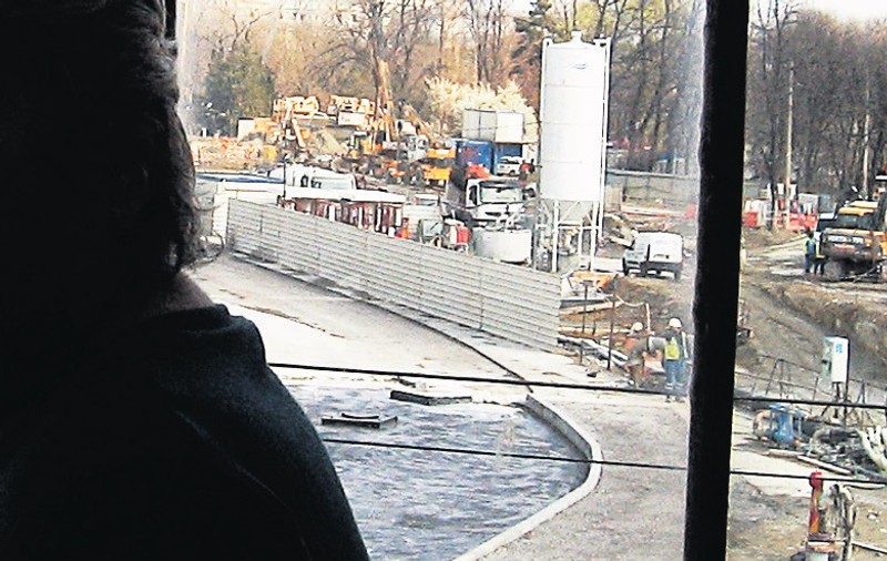 Metrorex: Traficul pe Bulevardul Eroilor, între Bulevardul Eroii Sanitari și strada Sfântul Elefterie, va fi reluat de vineri