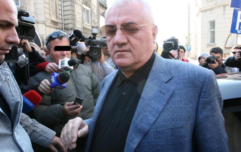 Dumitru DRAGOMIR, HUIDUIT la tribunal. Vezi ce i-au strigat suporterii Universităţii Craiova!