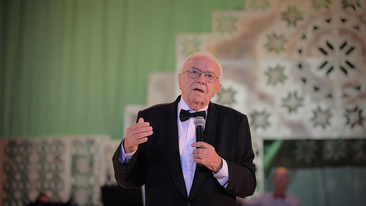 Alexandru Arșinel s-a retras din funcția de director al Teatrului de Revistă Constantin Tănase