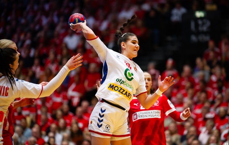 Alarmă pentru tricolore, după ce Serbia a chinuit Danemarca, în grupa României de la CM de handbal. Ultimele detalii despre Cristina Neagu