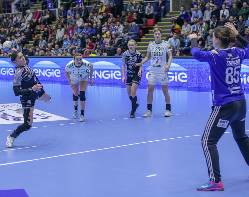 CSM București - Gyor 25-27, în Liga Campionilor la handbal. ”Tigroaicele” s-au agățat de campioanele Europei