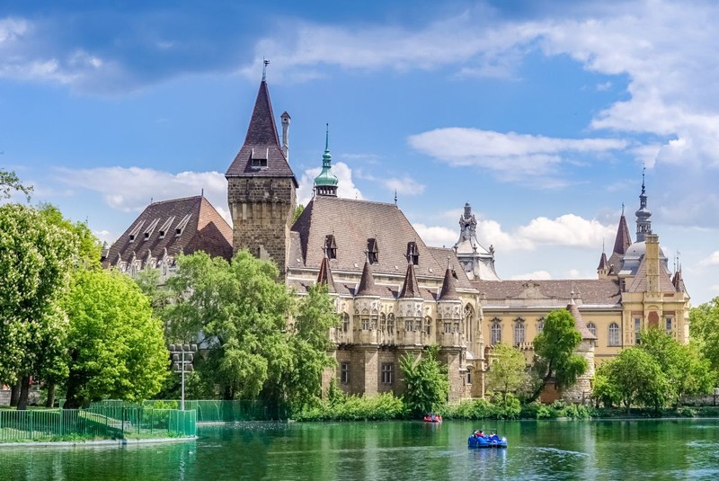 Castelul Vajdahunyad