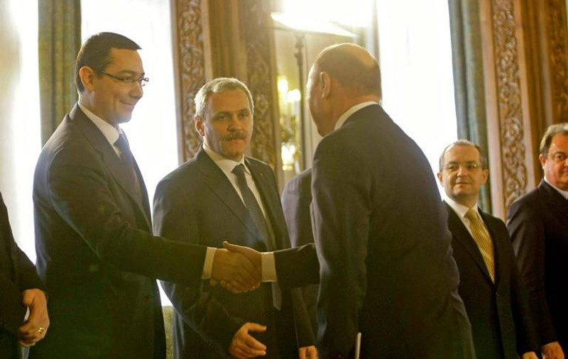 Ponta îl ironizează pe şeful statului: „Lăsaţi-l pe Băsescu că e la Cireşica”