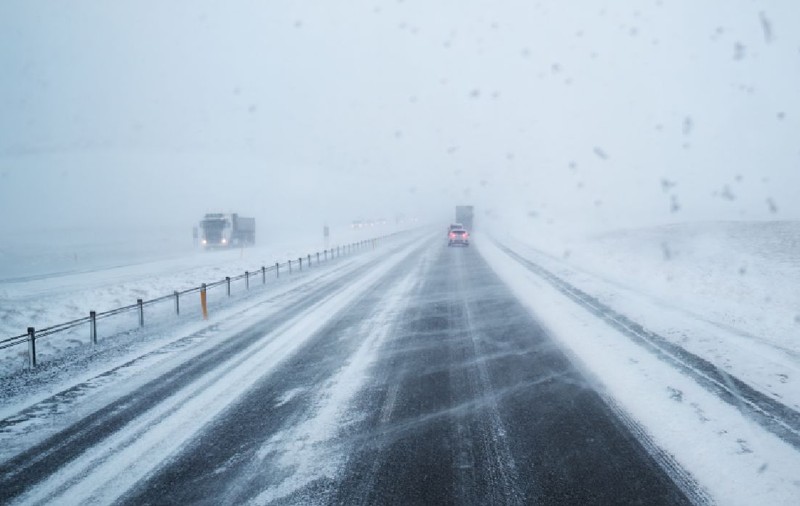 Cod galben și portocaliu de vânt și ninsori viscolite din 28 decembrie în majoritatea țării. Rafalele de vânt vor ajunge la 130 km/h
