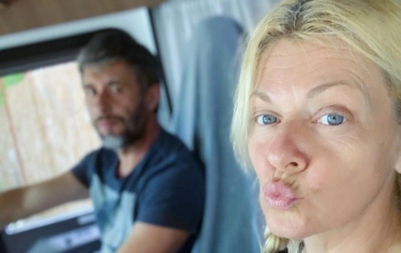 Descoperirea făcută de Dragoș Bucur și Dana Nălbaru de când locuiesc într-un sat din Argeș: „Câteva lucruri ne sunt clare de când ne-am mutat aici”