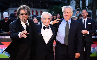 Al Pacino, Martin Scorsese și Robert DeNiro pe covorul roșu de la premiera filmului „The Irishman”, în Londra. Foto: EPA