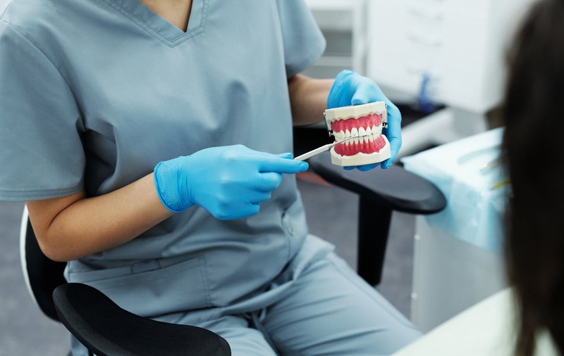 Cum îți poți transforma zâmbetul cu ajutorul specialiștilor Delta Clinic Dent