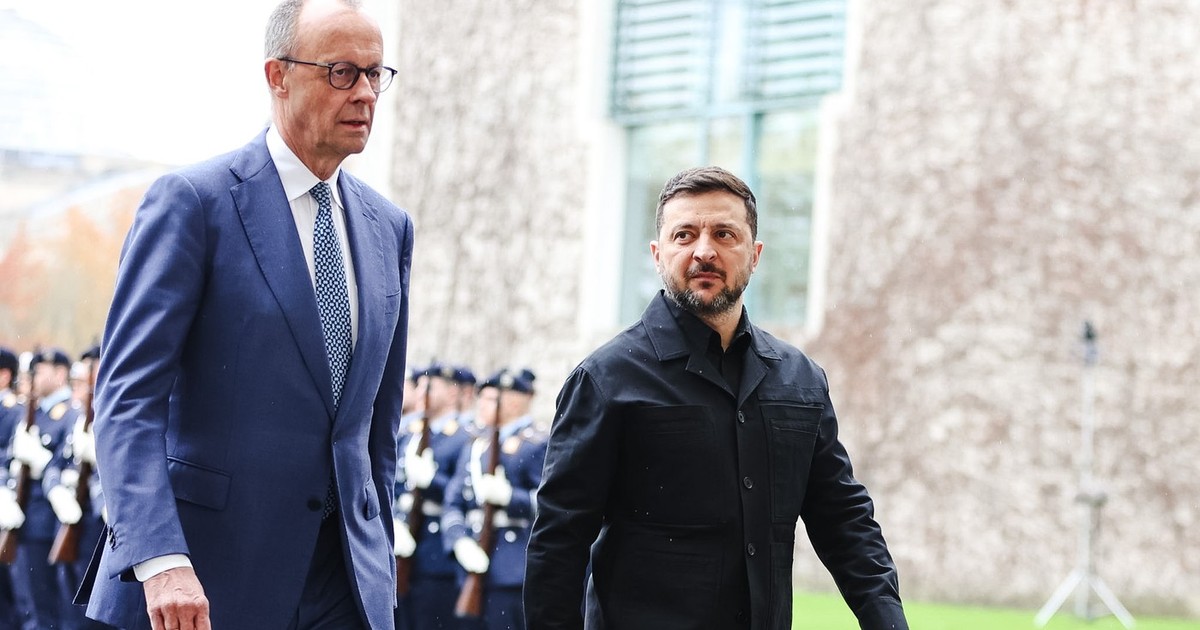 Cancelarul german Friedrich Merz (stânga) și președintele ucrainean Volodimir Zelenski Foto: Profimedia