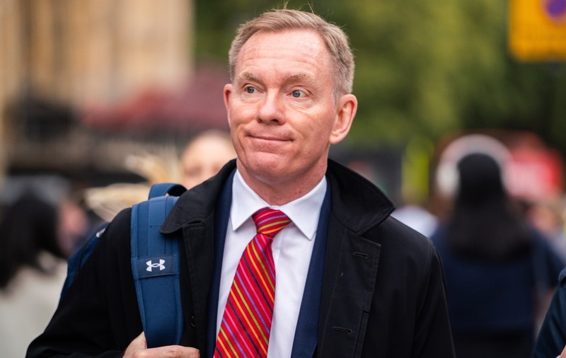 Deputatul laburist Chris Bryant acuză cinci parlamentari britanici că l-au agresat sexual în timpul mandatului său