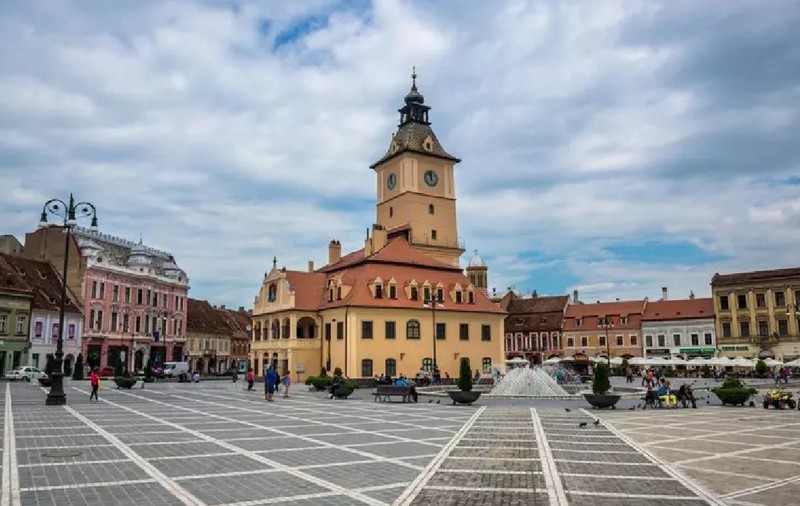 Brașov, orașul în care se vor deschide opt hoteluri noi în următorii ani: „Brandurile internaționale vizează această destinație”