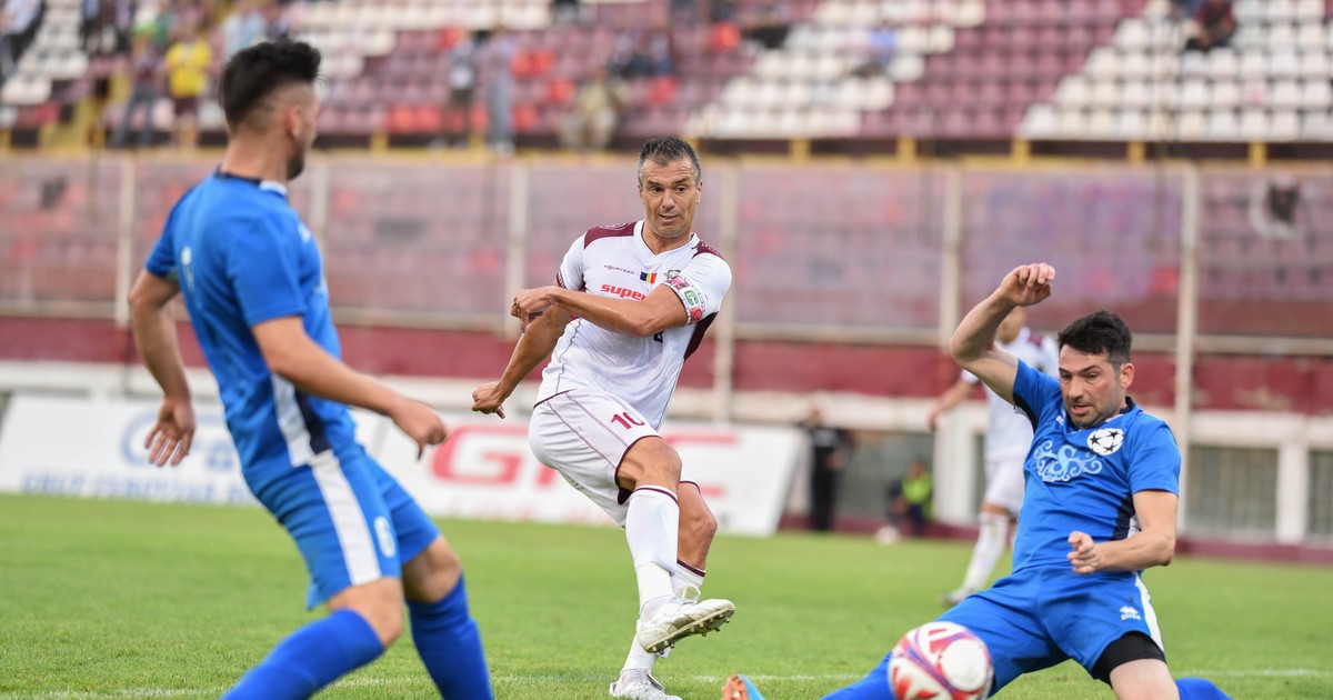Pancu, antrenor la Rapid. ”Pancone” va fi ajutat de Nicolae Grigore. Schumacher, mazilit!