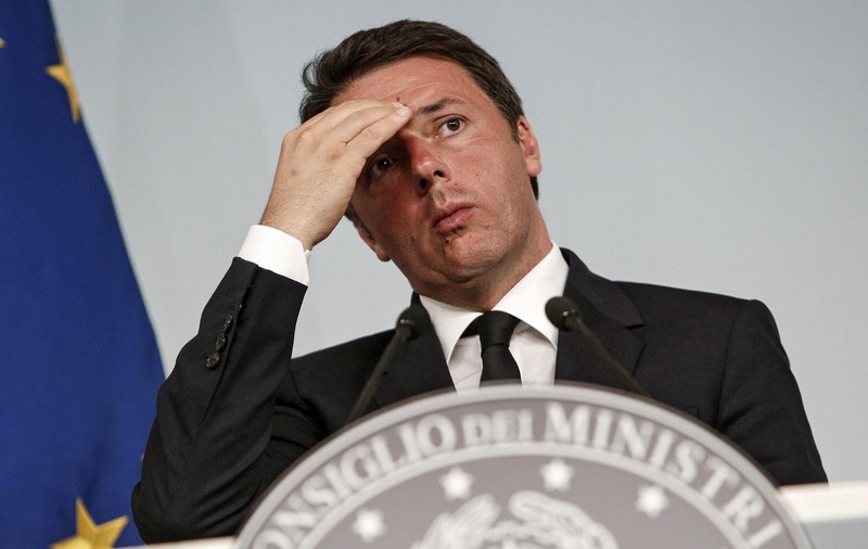Euro a scăzut în urma referendumului din Italia, urmat de anunțul demisiei lui Renzi