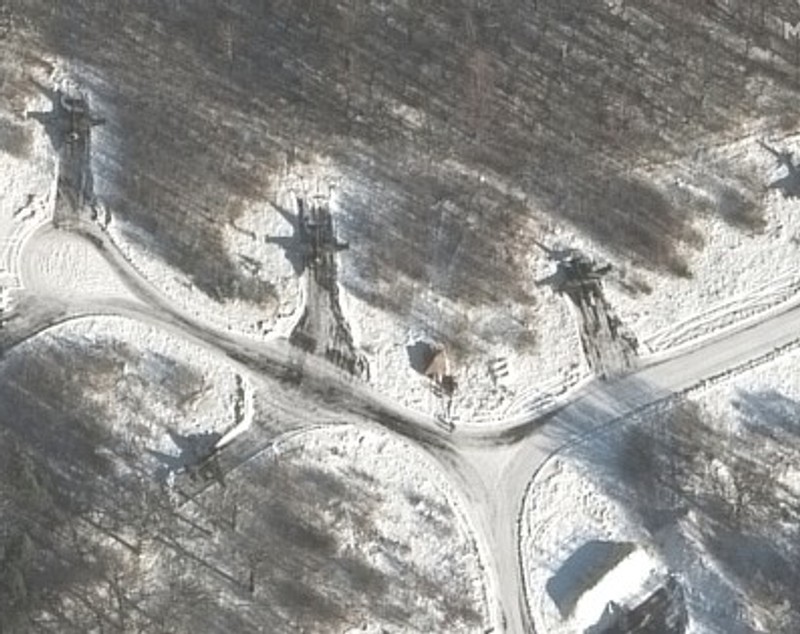 Noi imagini din satelit: Rusia și-a sporit capacitatea militară ofensivă în Belarus, la granița cu Ucraina