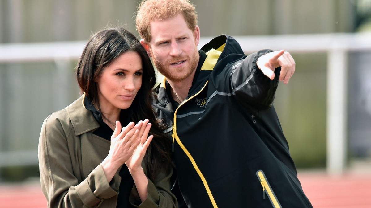 Când ies Harry și Meghan din familia regală
