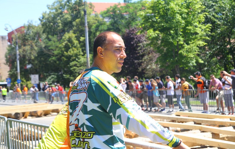Cel mai dificil raliu hard-enduro din lume îl are la start pe fiul lui Anthony Quinn