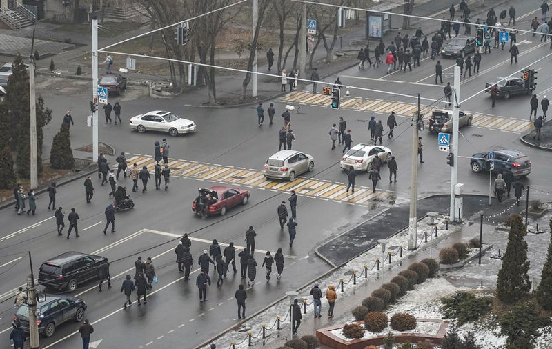 Revolta din Kazahstan, înăbușită în sânge. Președintele anunță „restabilirea ordinii” după sosirea trupelor ruse. Bilanțul morților