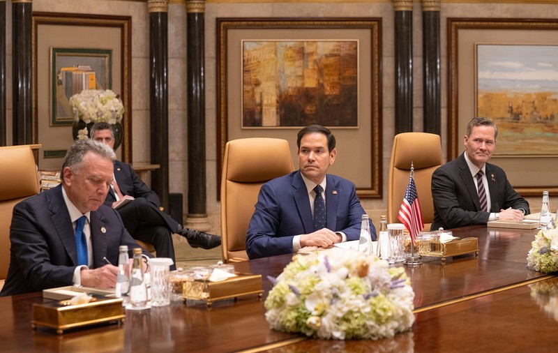Diferențe de opinii în administrația Trump. Sfătuit să fie mai dur cu Vladimir Putin, președintele american îl ascultă pe prietenul său Steve Witkoff