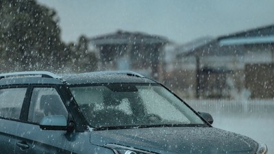 ploaie-puternica-masina