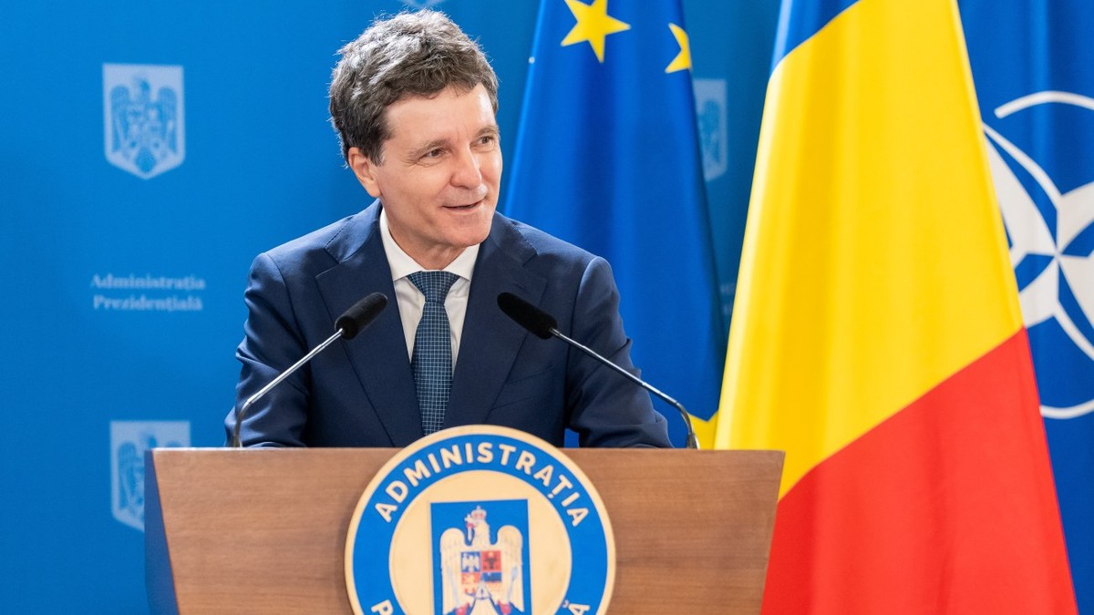 Mesajul lui Nicușor Dan pentru profesori, elevi și părinți la începutul anului școlar 2026-2027: „Școala trebuie să formeze adulți cu simț critic” și „Nu neglijați interacțiunile cu ceilalți”