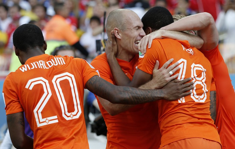 VIDEO/ CM 2014, Gr. B: Olanda - Chile 2-0. Chile, suc de ”portocale”