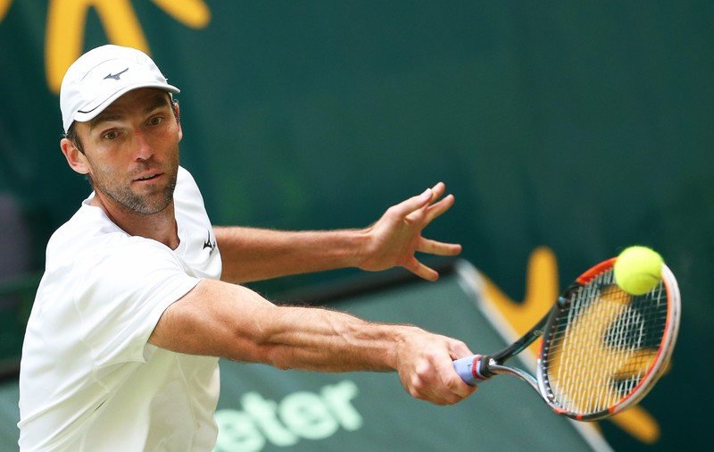 Tenis. ”Bunicul” Karlovici, victorie la Newport. De 37 de ani nu mai câștigase titlul un jucător de 37 de ani. Cum este salutat în circuit uriașul croat / VIDEO