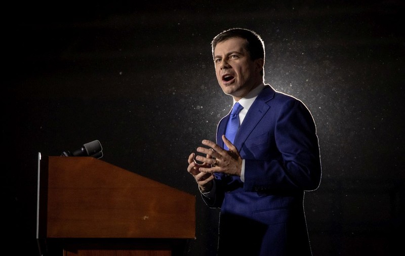 Cine este Pete Buttigieg, democratul de 38 de ani care ar putea deveni primul președinte gay al SUA