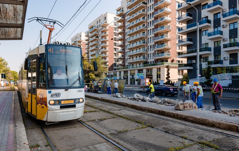 Nicușor Dan anunță că au început lucrările de modernizare pe linia tramvaiului 41. Mai multe stații, închise