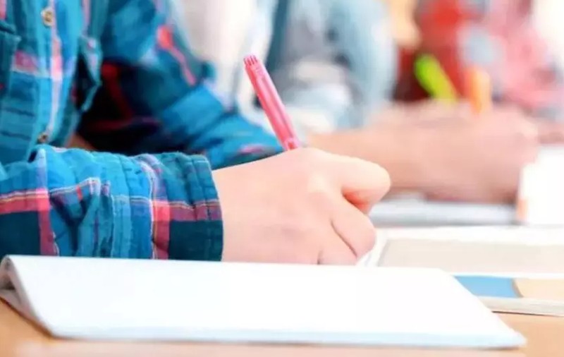 Rezolvarea subiectelor la matematică, la simularea Evaluării Naționale. Un profesor explică cum ar fi trebuit rezolvate problemele de la subiectul III
