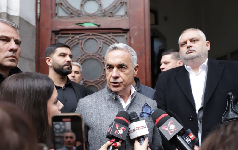 Amenzi record de 50.000 de lei pentru Călin Georgescu: a strâns datele personale ale oamenilor fără să le spună
