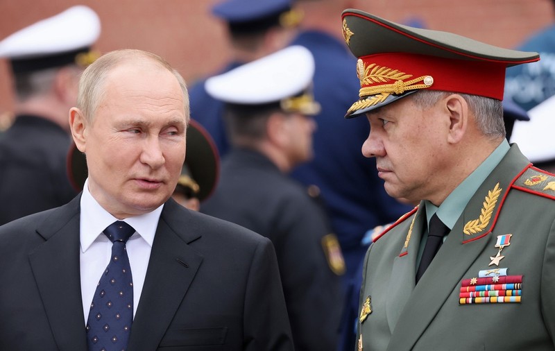 Serghei Șoigu i-a raportat lui Vladimir Putin „eliberarea” autoproclamatei Republici Populare Lugansk