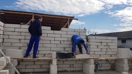 După terminare, casa familiei Mocanu va avea nevoie de mobilă şi electrocasnice